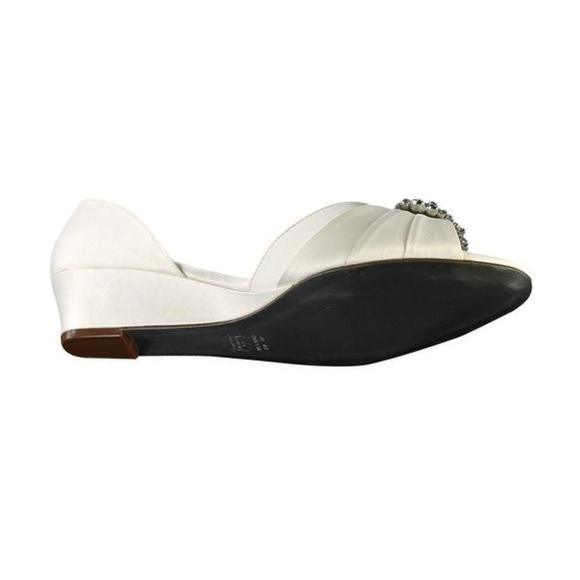 Nina Rivka Wedge Ivory - Picture 2 of 2